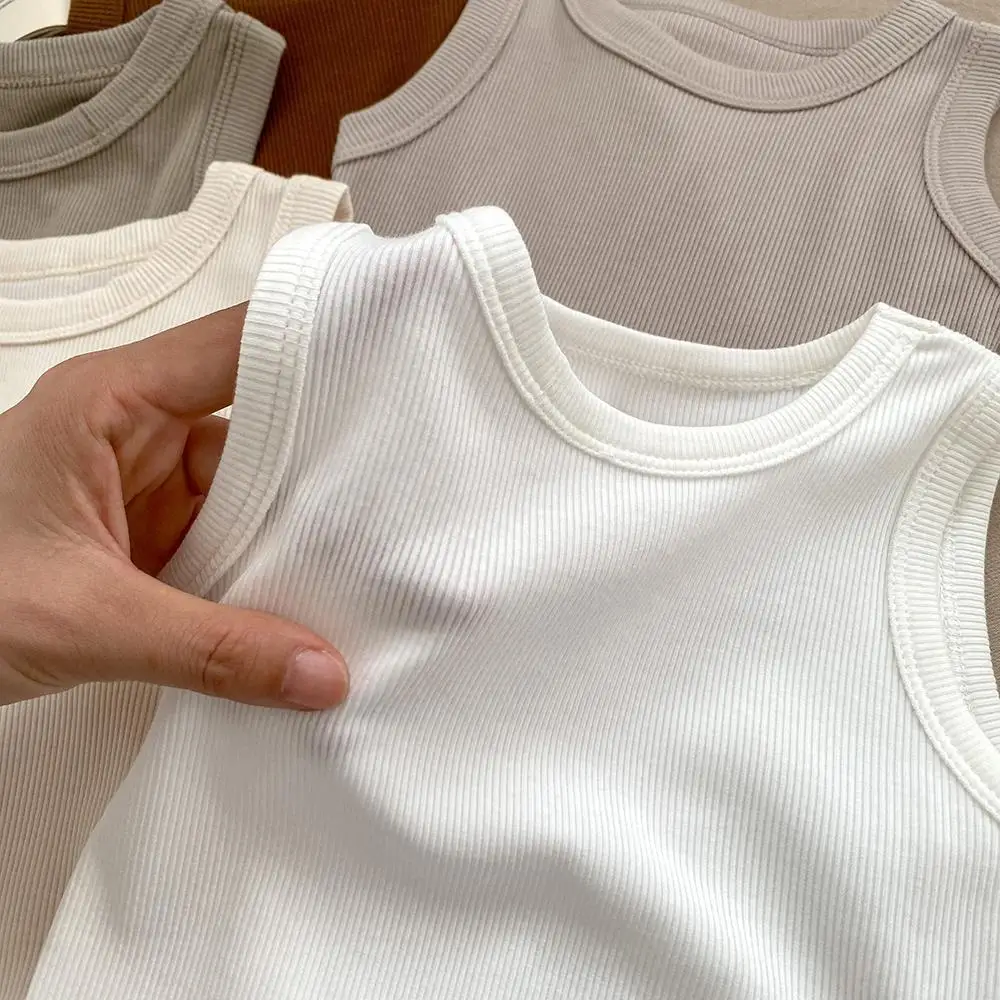 Pelele de algodón fino liso sin mangas de bebé unisex - imagen 3