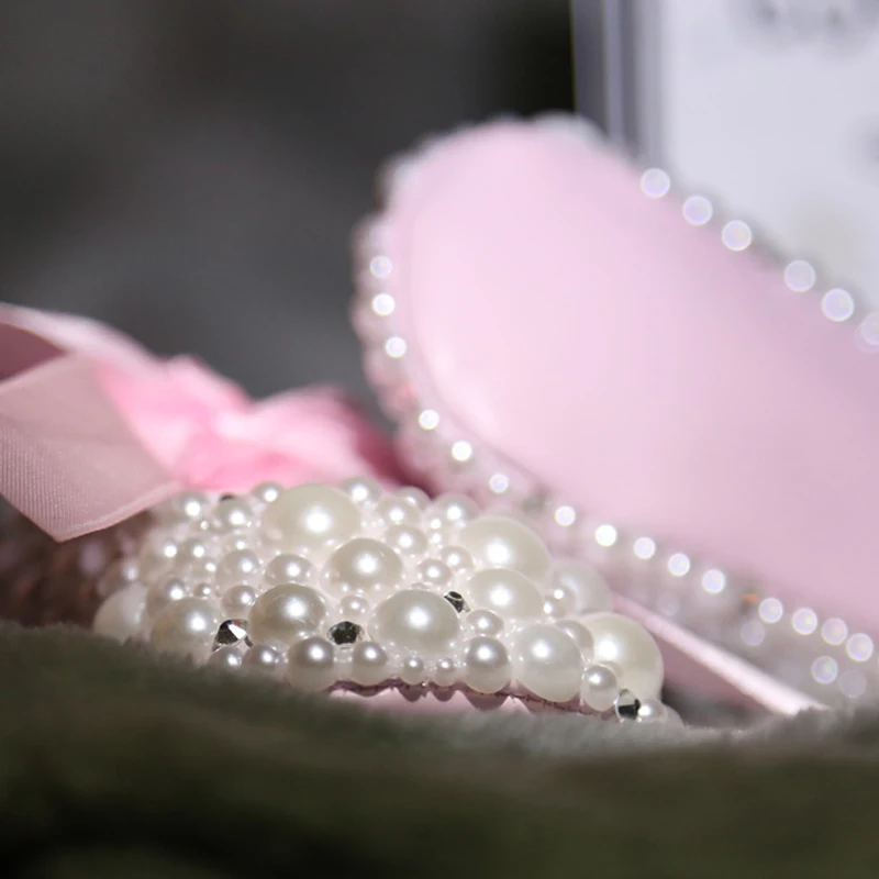 Zapatos de bebé con cuentas, suela suave cómoda y cinta sedosa