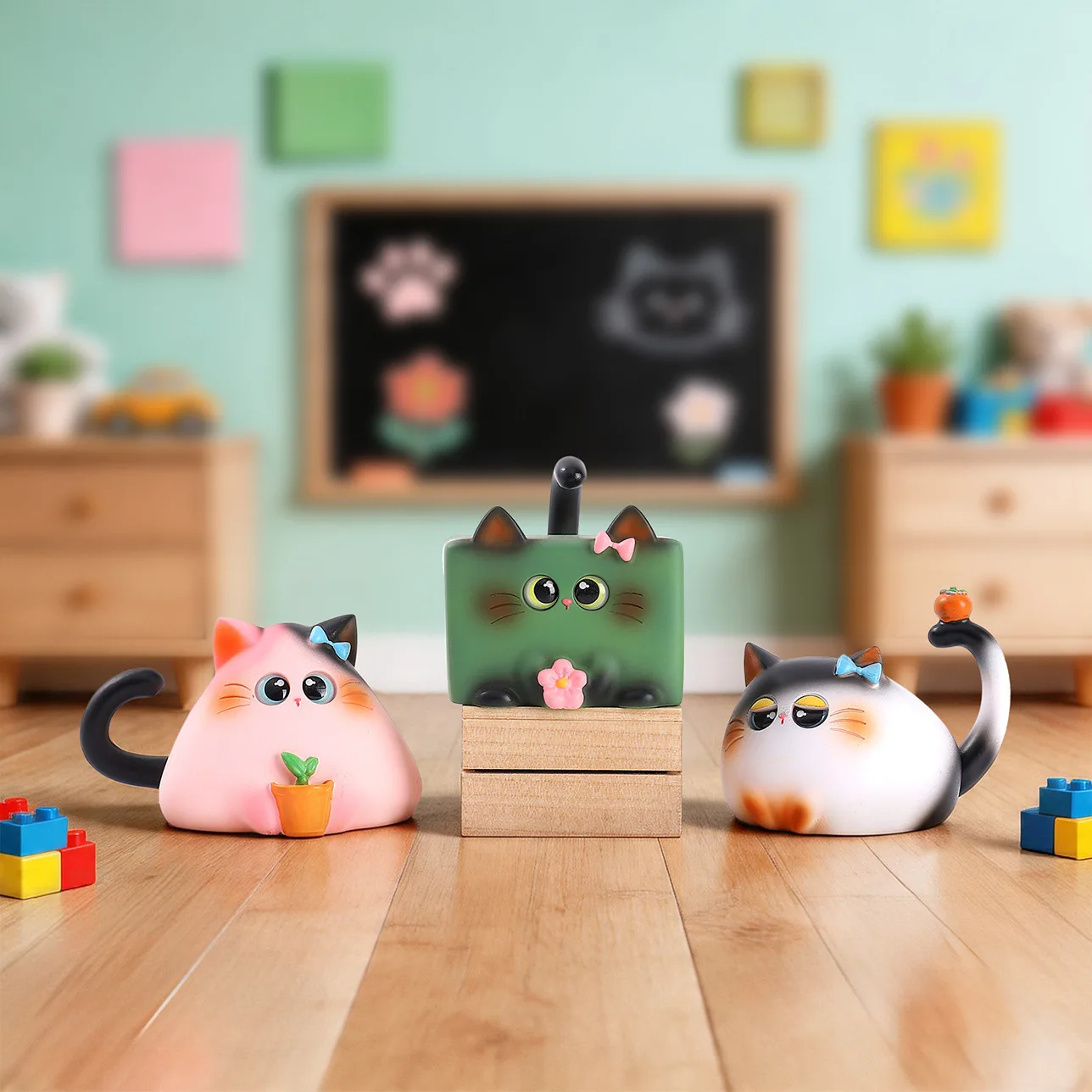 Caja sorpresa de gatos de colores con figuras coleccionables