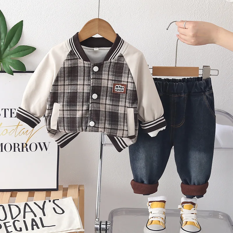 Conjunto bebé primavera-otoño con chaqueta de cuadros y pantalón