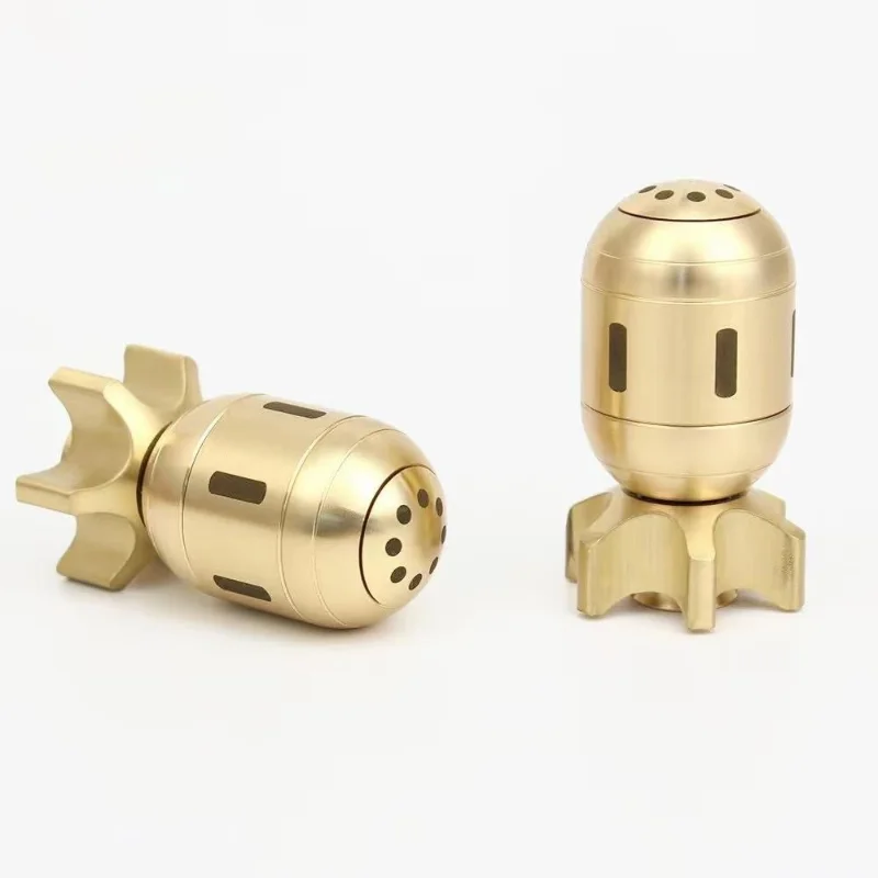 Giróscopo antiestrés metálico con forma de torpedo para niños - imagen 4
