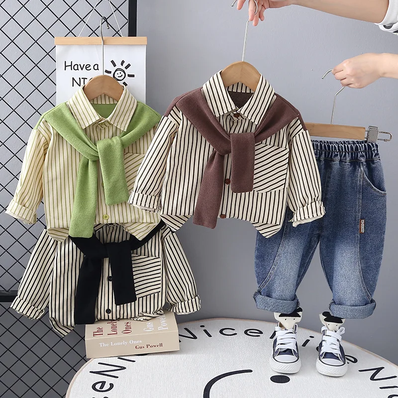 Conjunto bebé a rayas de manga larga para primavera y otoño