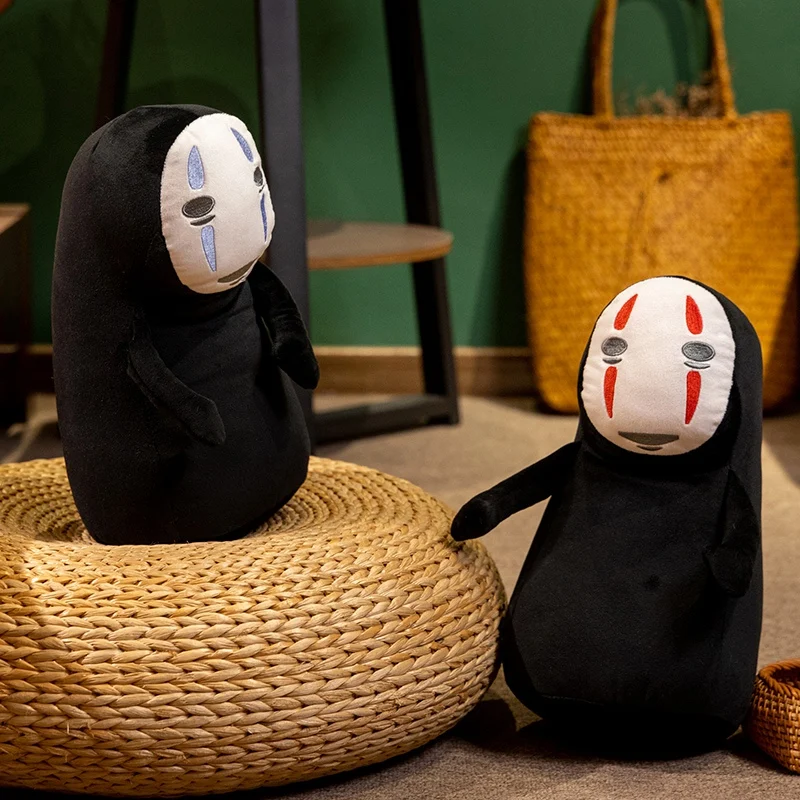 Peluche anime de hombre sin rostro para estantería