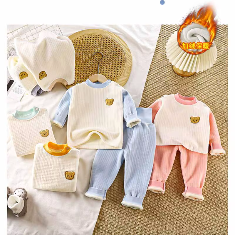 Conjunto infantil abrigado con pantalón de cintura alta