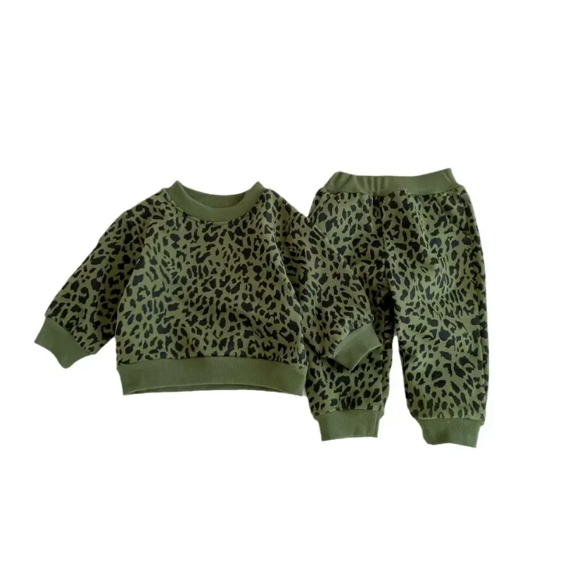 Conjunto de otoño con estampado leopardo para bebé y niña completo - imagen 5