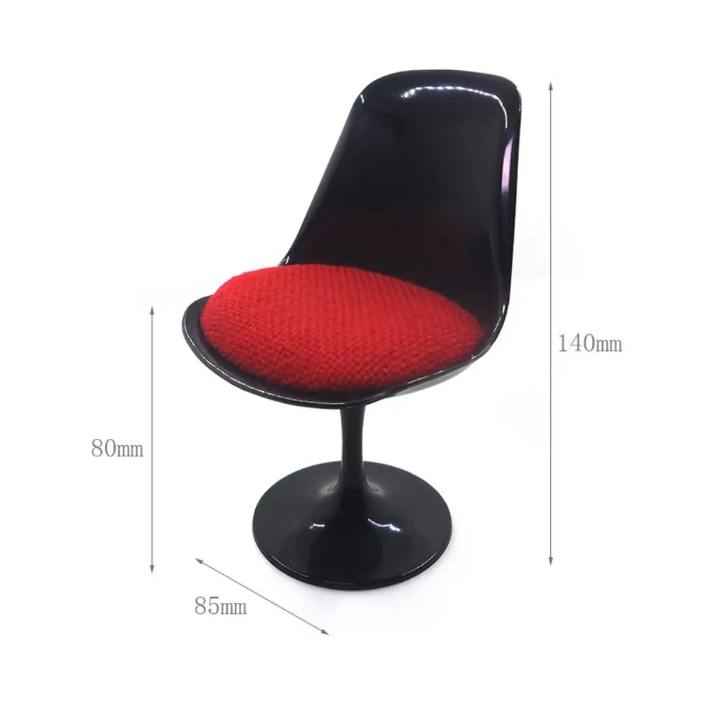 Silla de juguete color rojo