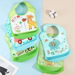 Babero impermeable para bebé con bolsillo de saliva en relieve