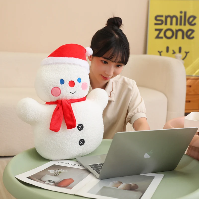 Almohada infantil de peluche Navidad con diseño festivo - imagen 5