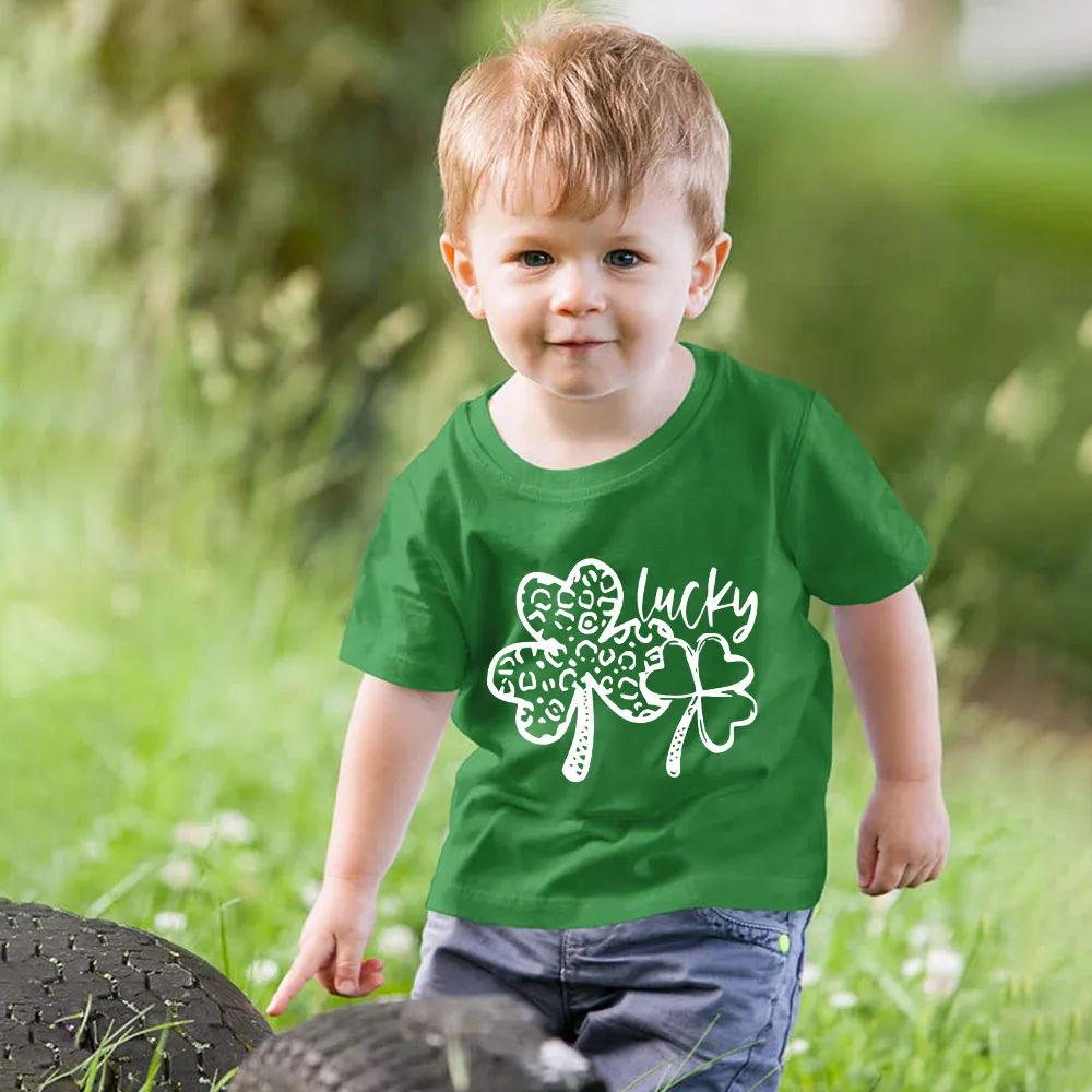 Camiseta verde con trébol para niños y niñas – Día de San Patricio - imagen 3