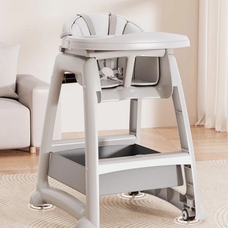 Silla alta ajustable con base antideslizante para bebé en restaurante - imagen 3