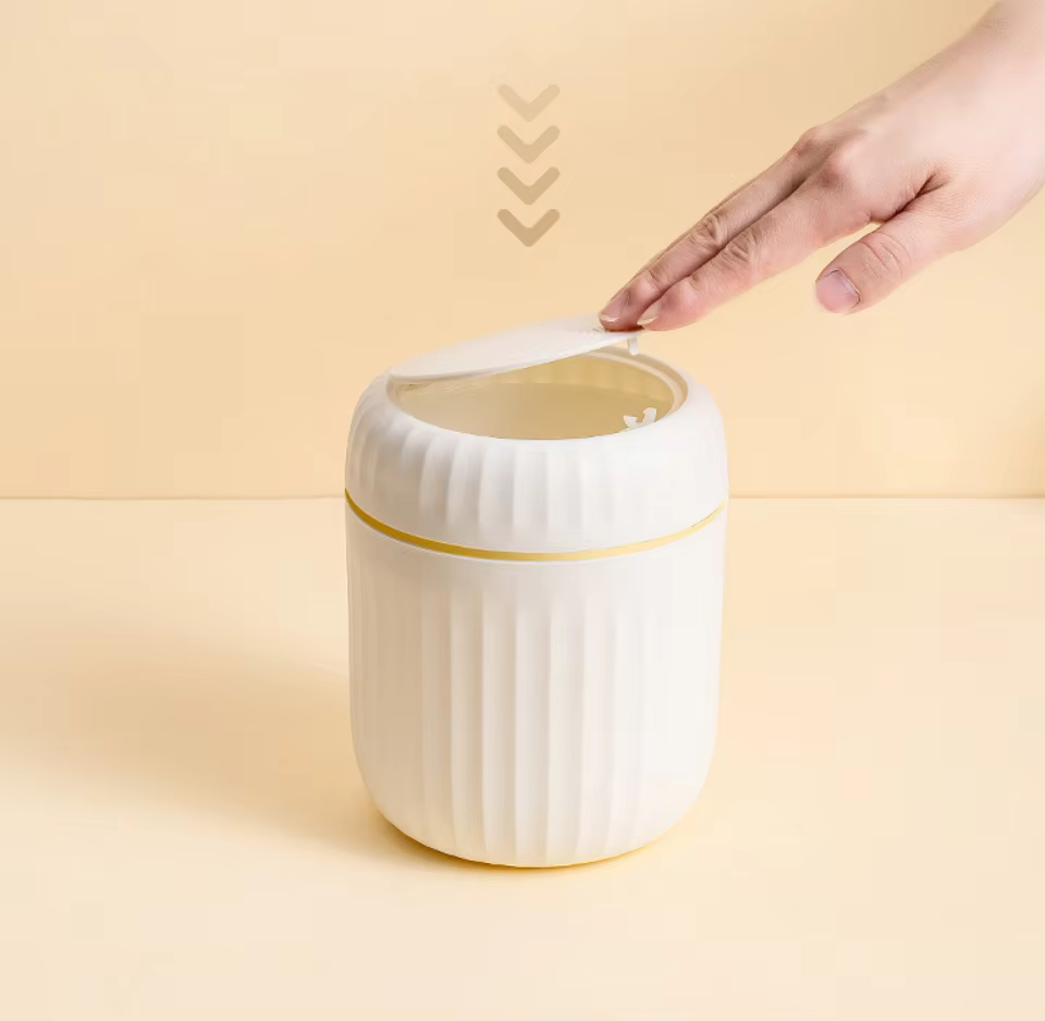 Papelera infantil de escritorio con tapa, plástico resistente - imagen 4