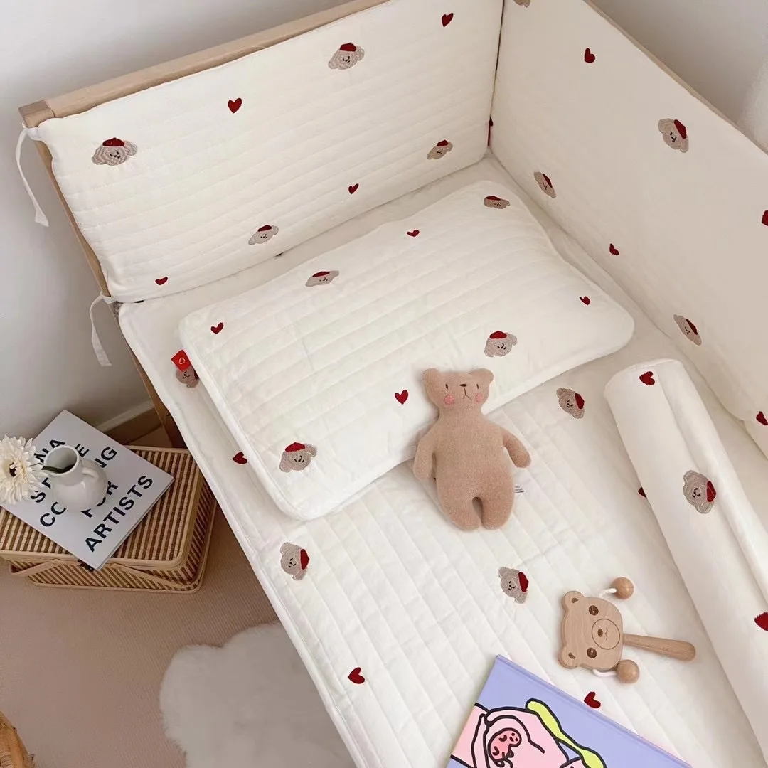 Barandilla de protección para cama de bebé con bordado animado - imagen 4
