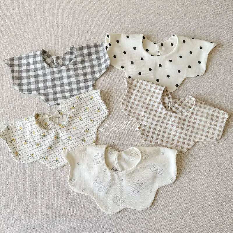 Baberos de algodón para bebé estilo coreano pétalos INS