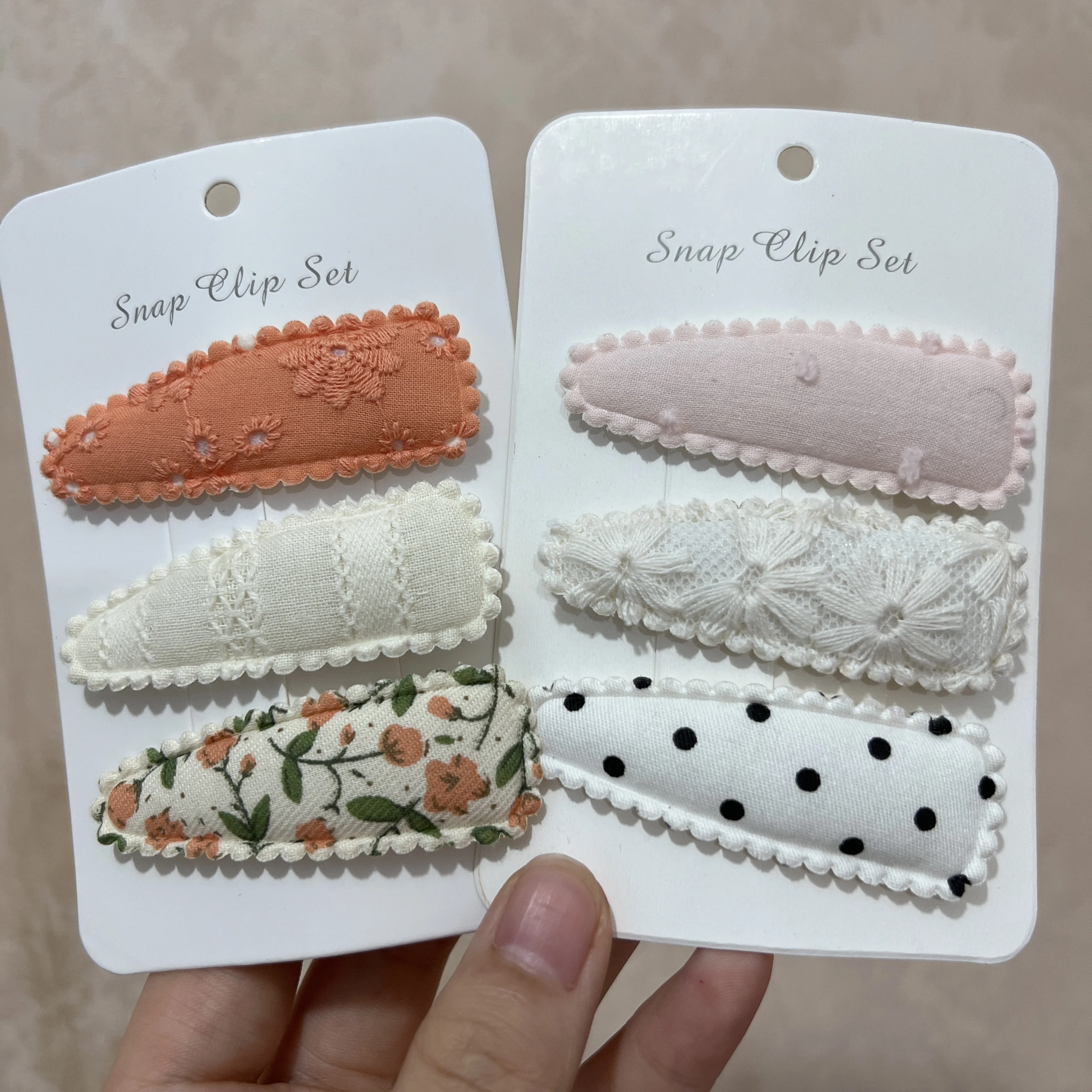 Horquillas de encaje con lazo floral para niña