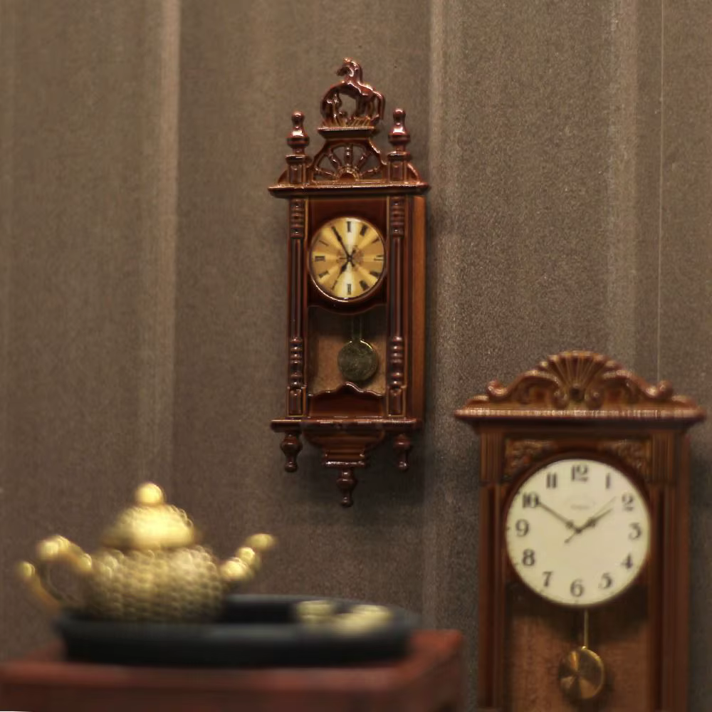 Reloj de pared mini decorativo para casita muñecas - imagen 2