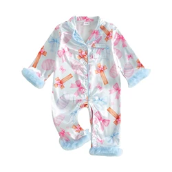 Pijama de satén para niña manga larga con botones y conejitos
