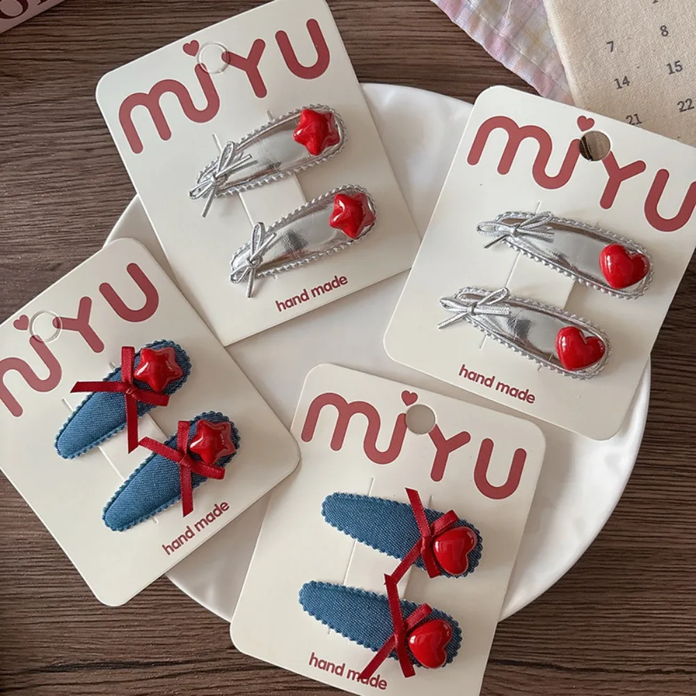 Pinzas para el pelo de niña con lazos rojos, estrellas y corazones