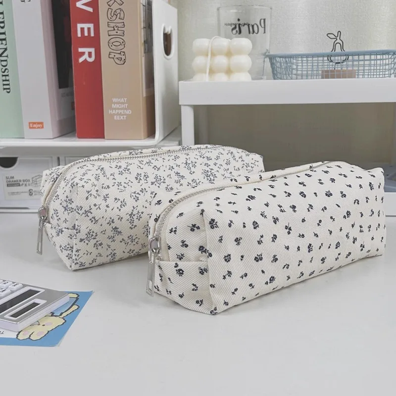 Bolsa de bolígrafos Kawaii floral