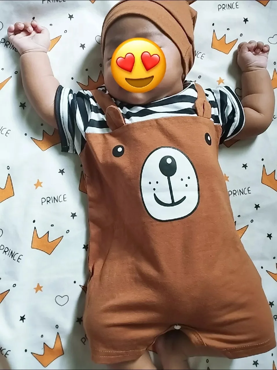 Pelele bebé con estampado de oso y sombrero