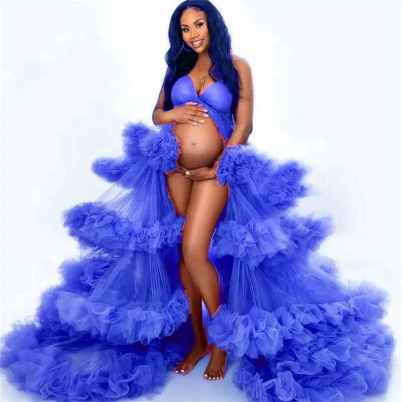 Vestido de maternidad en tul azul con mangas abullonadas