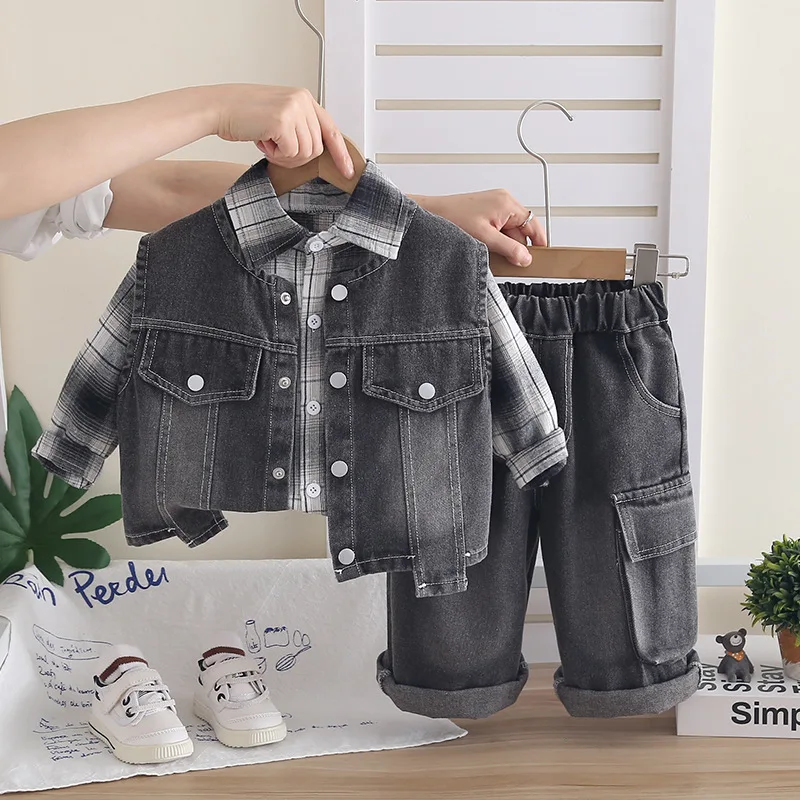 Conjunto ropa bebé: chaleco a cuadros, camiseta manga larga y pantalón - imagen 2