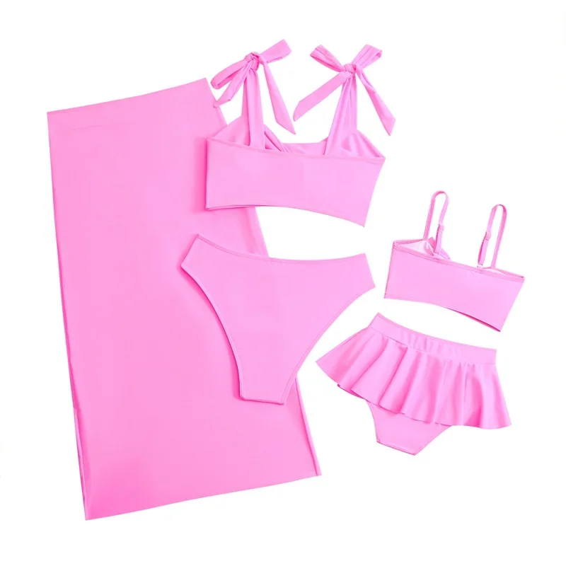 Conjunto familiar en bañador tipo bikini
