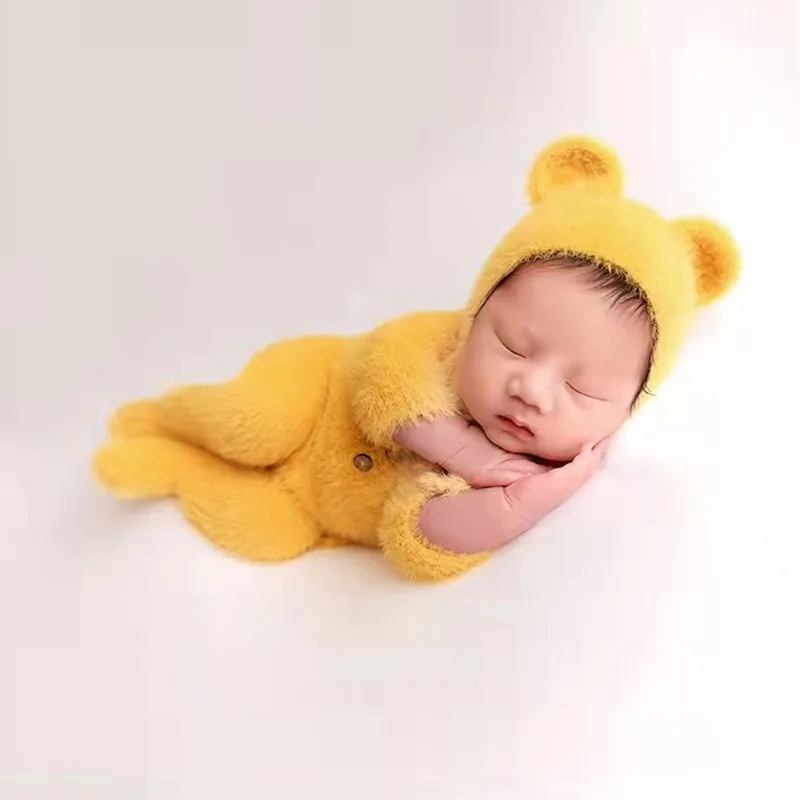 Disfraz para sesión fotográfica recién nacido con gorro de oso - imagen 5