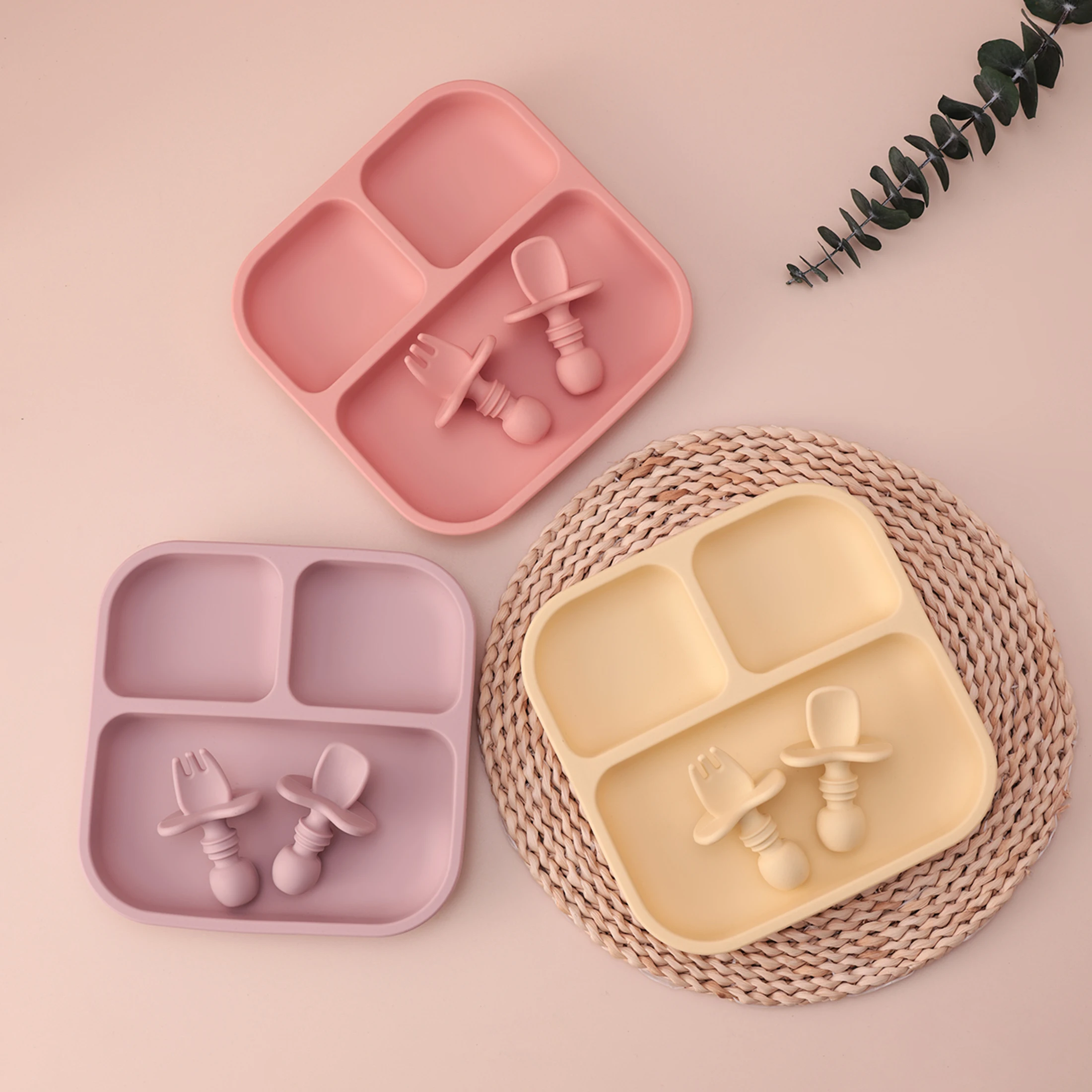 Platos de succión en silicona para bebés con cubiertos sin BPA - imagen 4