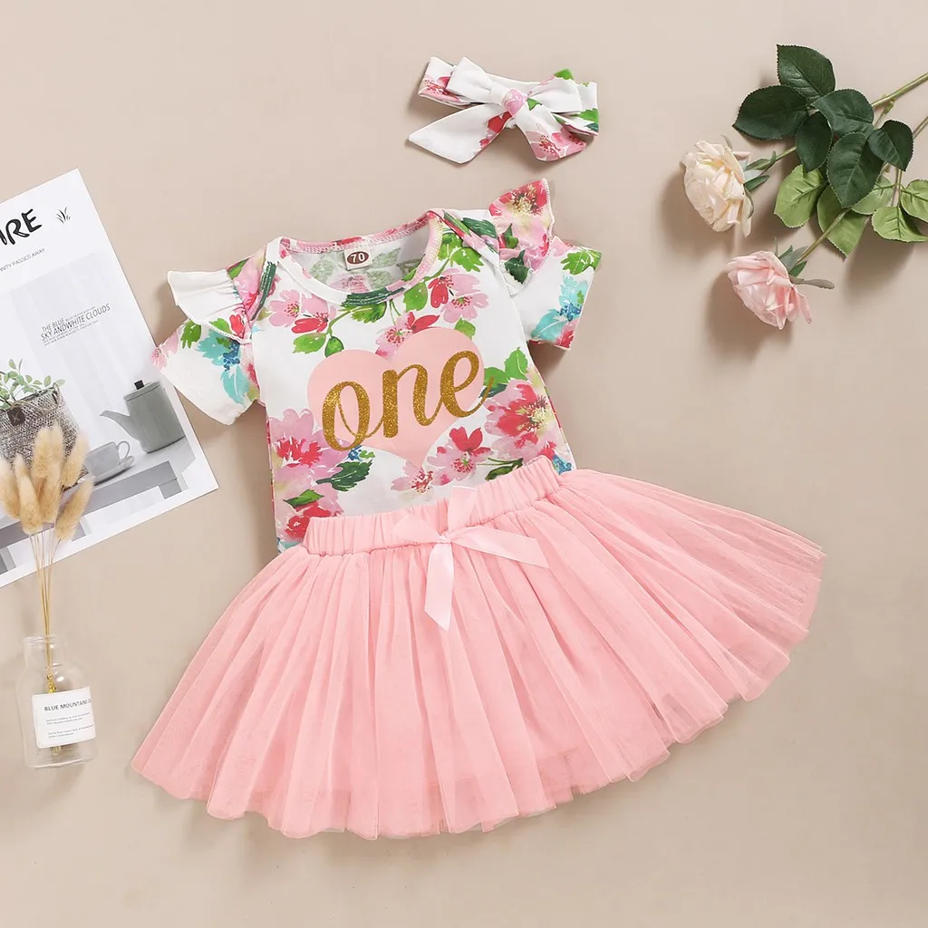 Detalle del conjunto y diadema