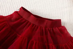 Conjunto de niña cárdigan de punto con corazón y falda baile
