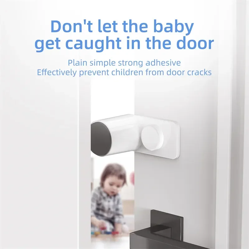 Protección de seguridad para bebés en zona de puerta
