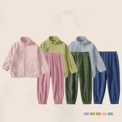 Conjunto polar infantil con chaqueta y pantalón