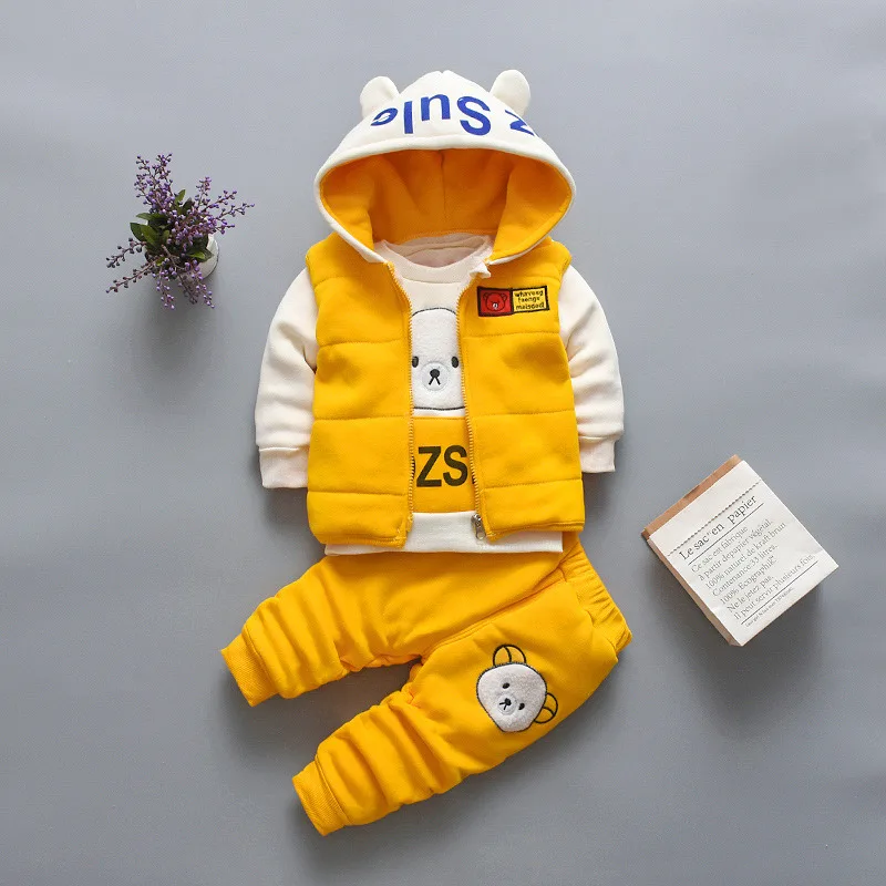 Conjunto invierno niño con chaleco capucha y camiseta soft - imagen 3