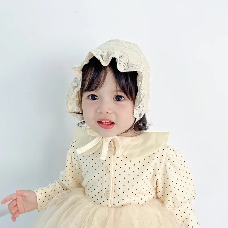 Gorra en un look infantil