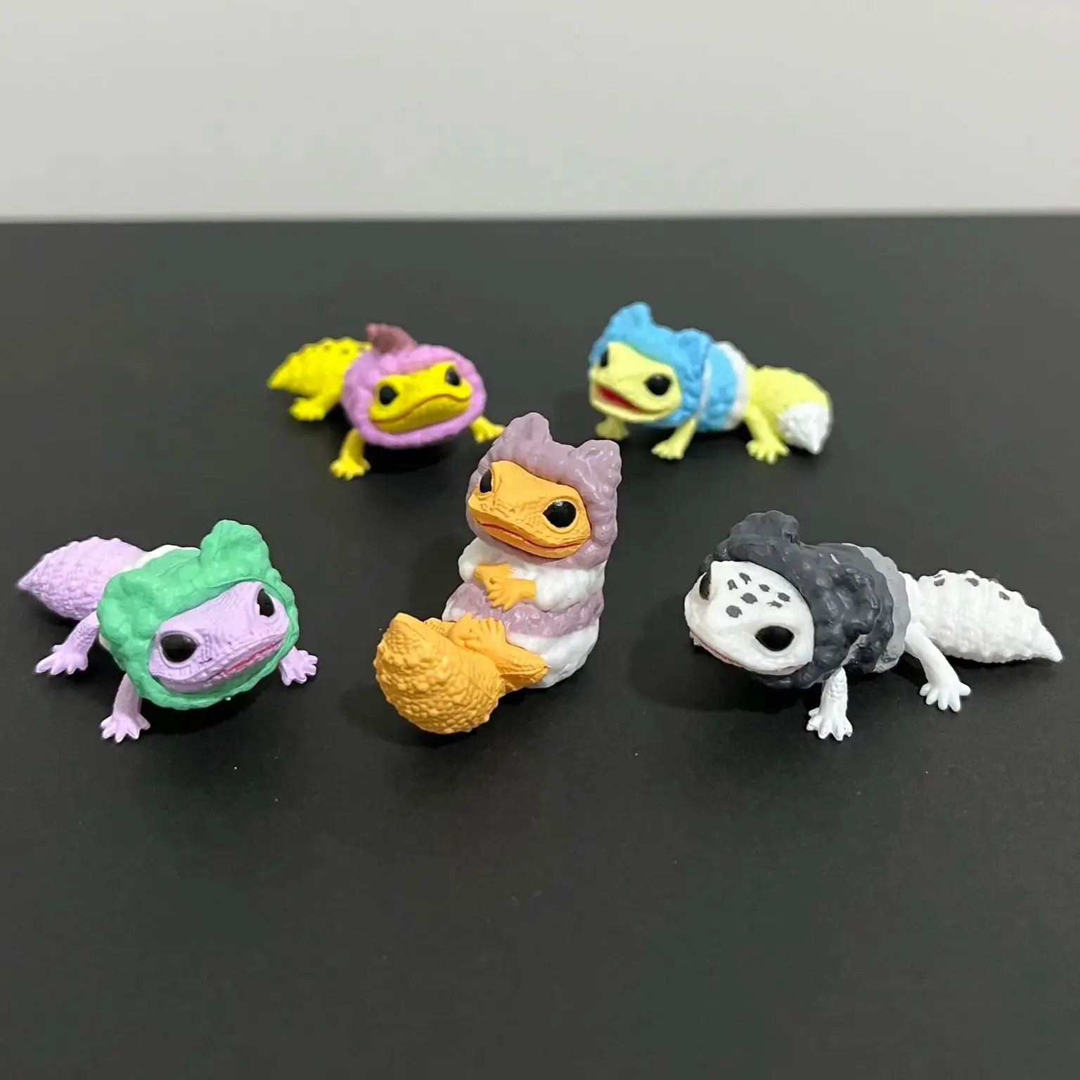 Pijama infantil de gecko YELL con cola y ojos grandes - imagen 2