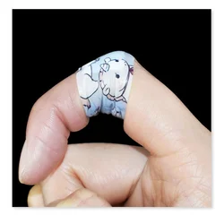 Tiritas impermeables con dibujos animados para piel sensible