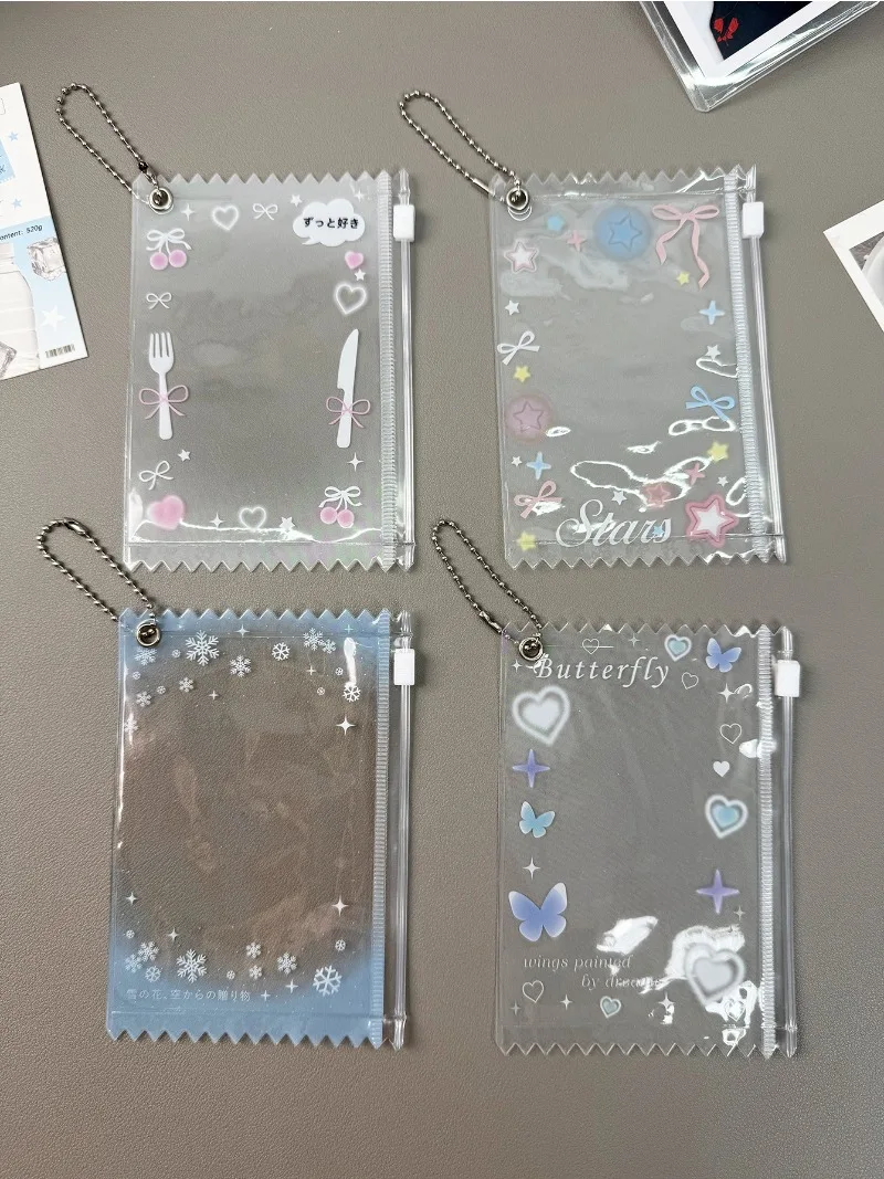Funda porta tarjetas de PVC con cierre mariposa y copo de nieve - imagen 3