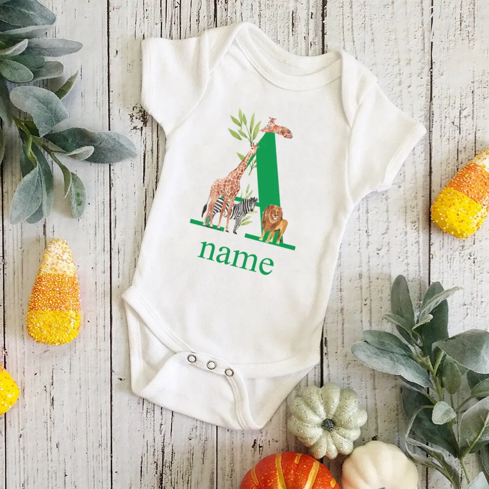 Pelele personalizado con nombre para bebé – Estampado safari - imagen 2
