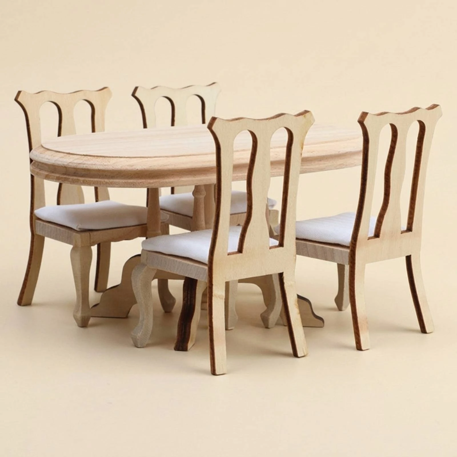 Juego mesa y sillas en madera para casa de muñecas