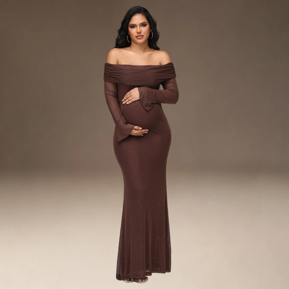 Vestido premamá largo elegante con hombros descubiertos y lentejuelas