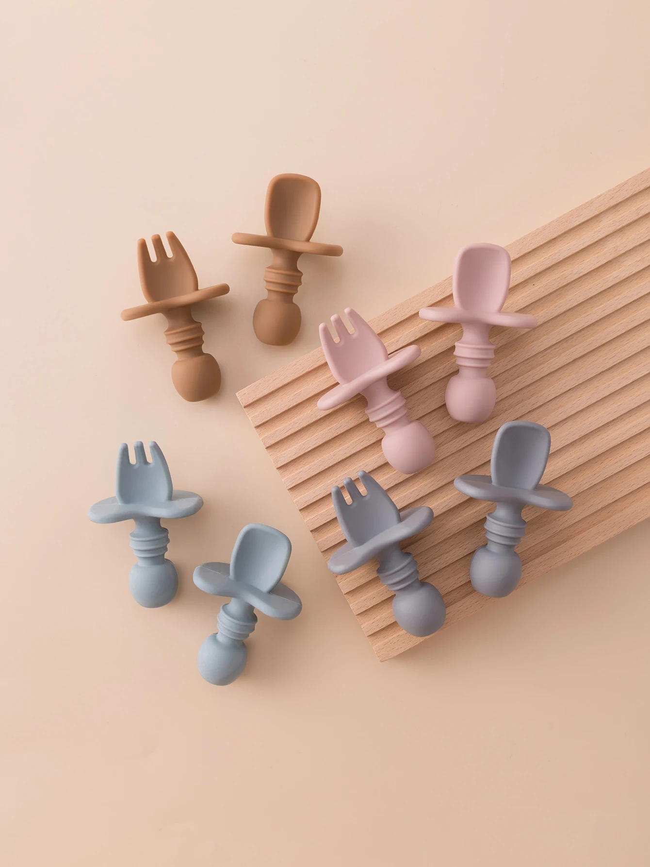 Juego de cubiertos silicona sin BPA para bebé: tenedor y cuchara