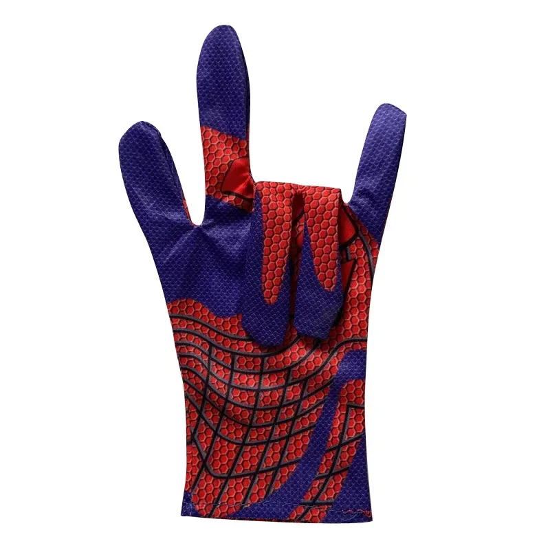 Guantes protectores en uso durante el juego