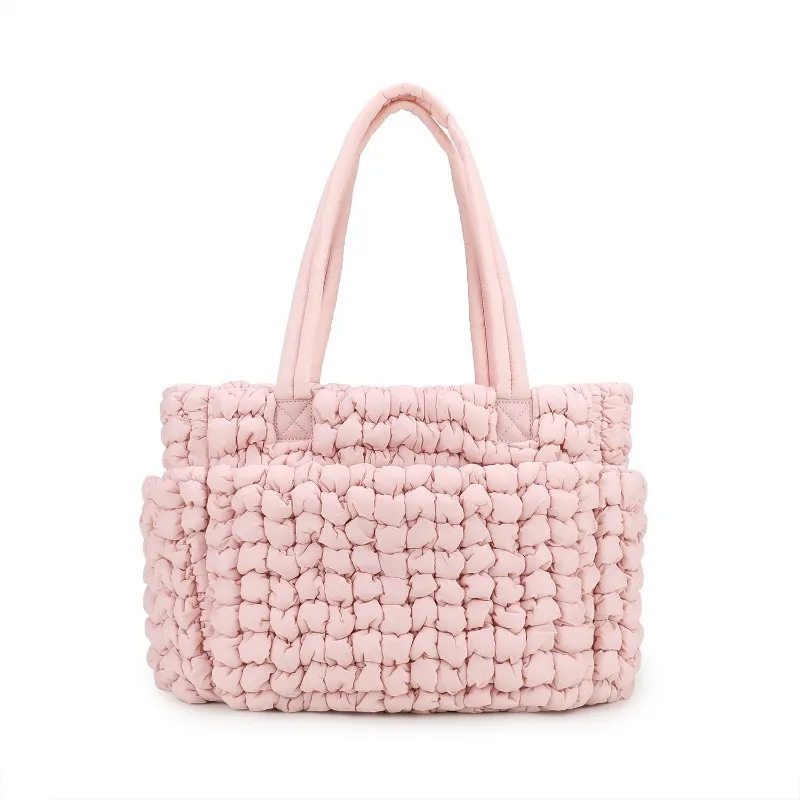 Bolsa de maternidad con acabado plisado y asa tipo burbuja