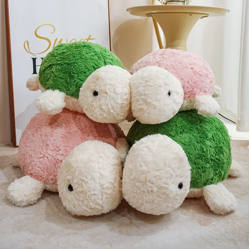 Detalle del relleno del peluche de tortuga