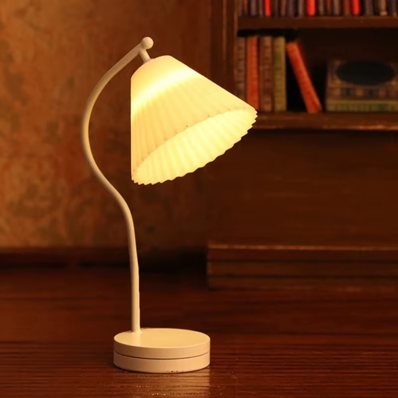 Mini lámpara mesa para casa de muñecas – Moderna lectura cabecera - imagen 4