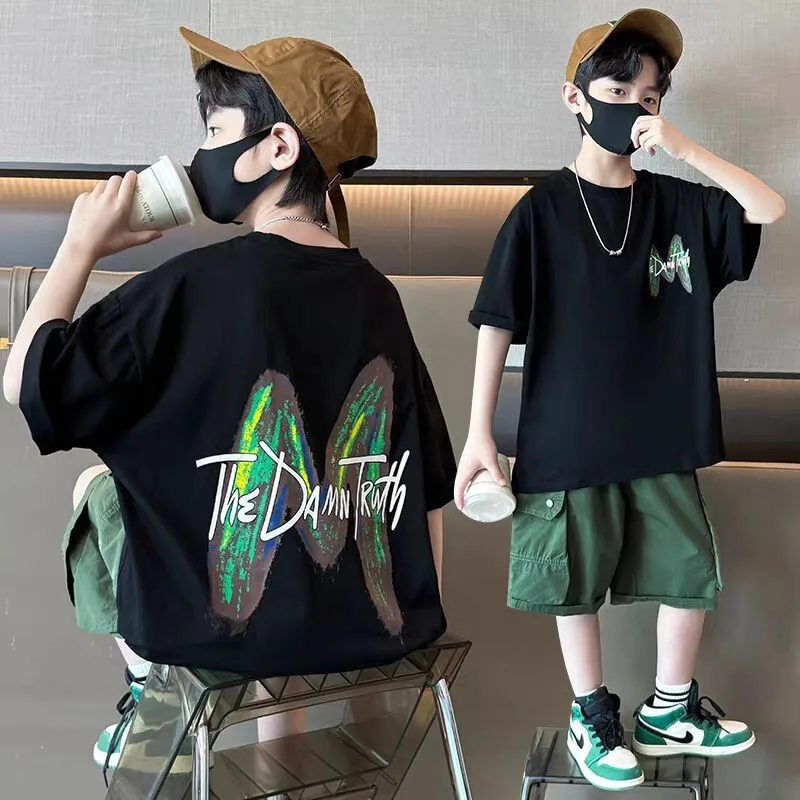 Conjunto verano niños: camiseta manga corta y pantalón informal