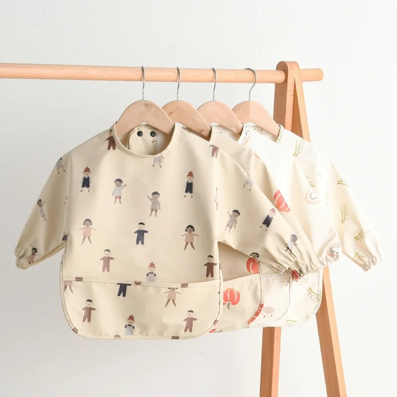 Babero impermeable de manga larga para bebé con bolsillo anti-manchas - imagen 3