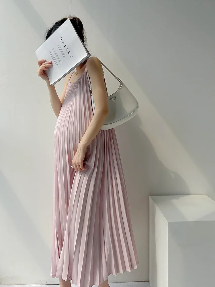 Vestido de embarazo plisado en gasa con cinturón beige-rosa - imagen 2
