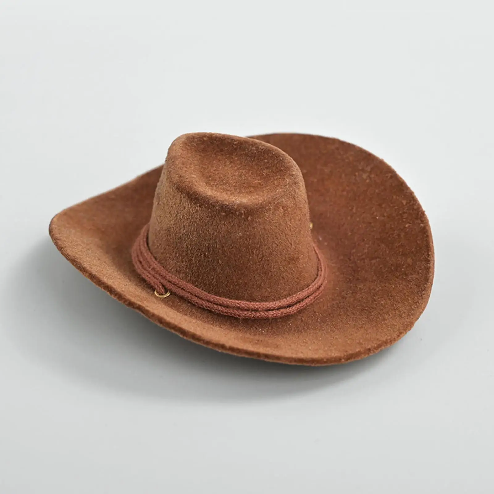 Sombrero de vaquero visto desde el ángulo lateral