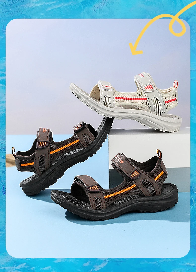 Sandalias en playa con diseño animado